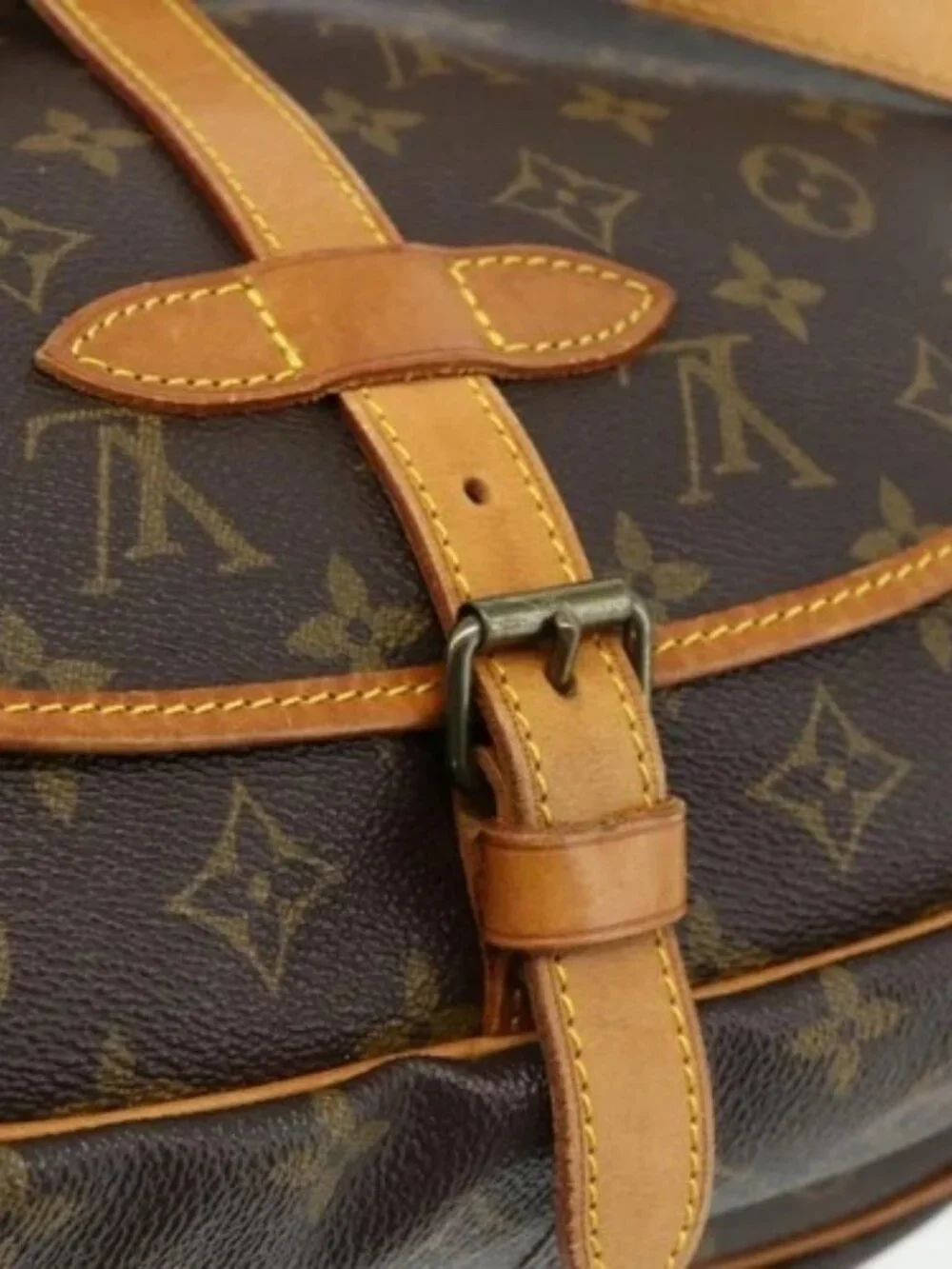 LOUIS VUITTON Monogram Saumur 30 Shoulder Bag M42256 LV Auth 176021A